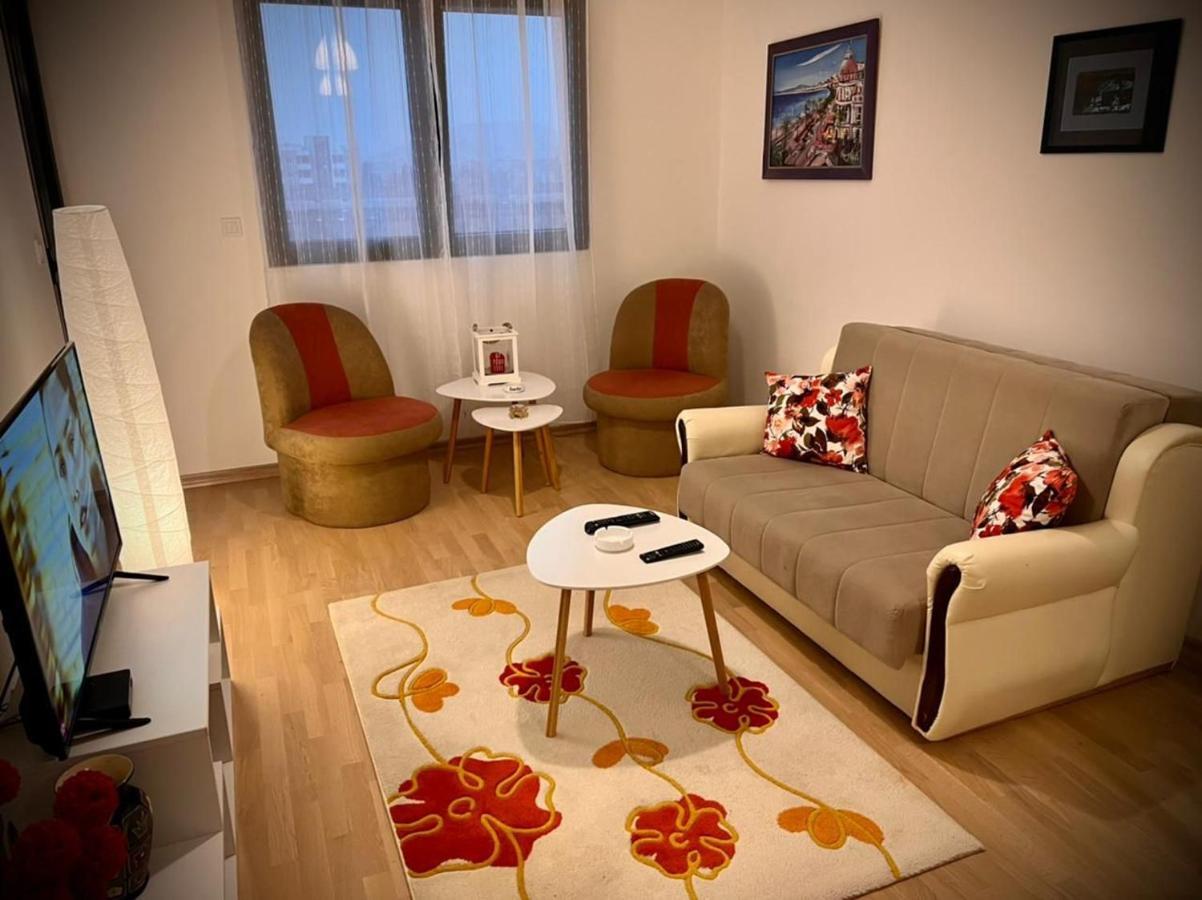 Flower And Love Flat Next To Centar Of Podgorica Bagian luar foto